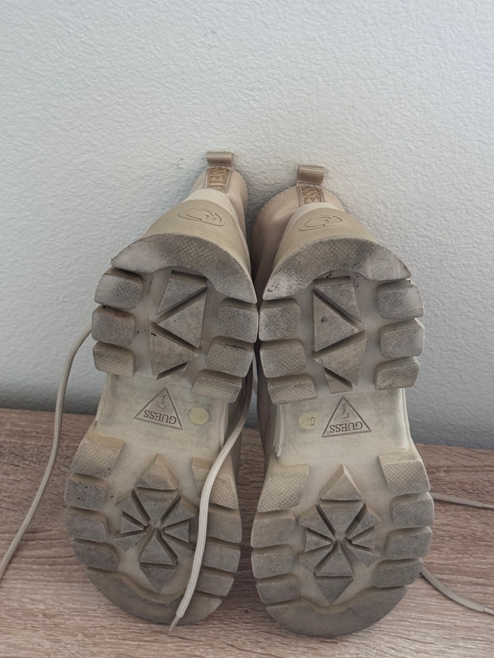 GUESS Beige Canvas Chunky Combat Ankle Boots Size 8 - Picture 5 of 5